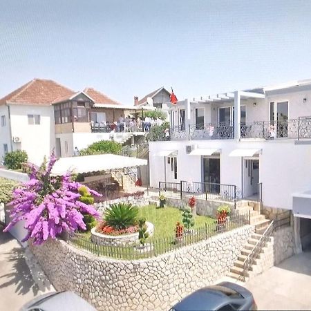 Rejhan Totti Ulcinj Exterior photo